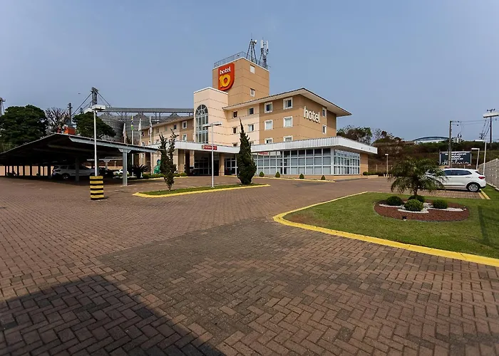 10 Ponta GrossaHotel Em