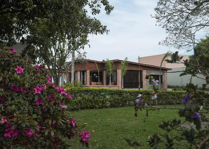 Ipê ExpressHotel Em